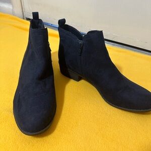 Sun + Stone women Navy Ankle Boots